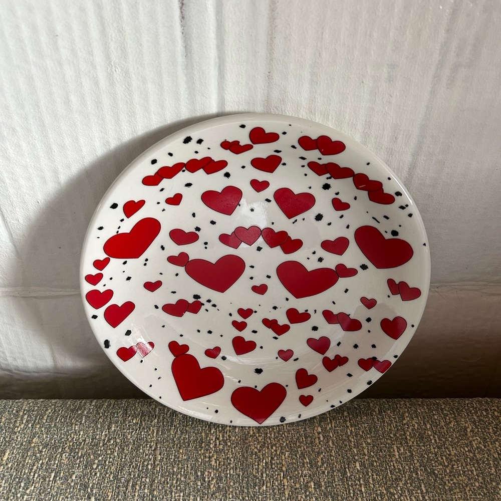 Heart Pattern Ceramic Plate - Picture 5 of 11